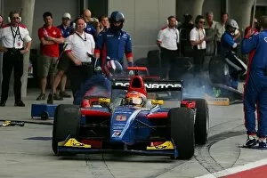Images Dated 14th April 2007: GP2 Series: Timo Glock iSport International makes a pitstop
