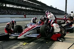 Images Dated 31st May 2004: Indy Racing League: Buddy Rice makes a pit stop during the Indianapolis 500