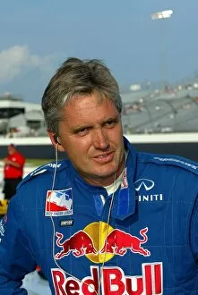 Team Owner Collection: Indy Racing League: Eddie Cheever watches qualifying for the Sun Trust Indy Challenge