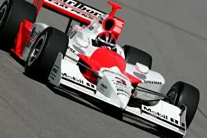 Images Dated 21st August 2005: Indy Racing League: Helio Castroneves wins the pole for the Honda Indy 225