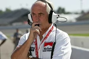 Images Dated 30th July 2005: Indy Racing League: Roger Penske watches qualifying for the Firestone Indy 400
