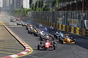 Images Dated 9th October 2013: Jonathan Cochet, Signature Competition leads at the start: 2001 Macau Grand Prix