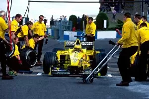 Images Dated 13th December 2005: Jordan EJ10 F1 Party: Jarno Trulli Jordan: Jordan EJ10 F1 Party, Donington Park, England