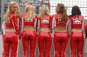 Images Dated 9th August 2003: Marlboro grid girls. Marlboro Masters of Formula 3, Zandvoort, Netherlands