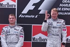 Images Dated 7th May 2000: Mika Hakkinen and David Coulthard