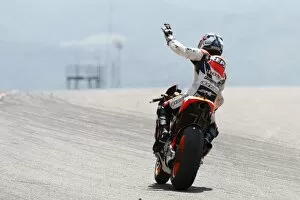Rd4 Italian Grand Prix Collection: MotoGP: Race winner Dani Pedrosa, Repsol Honda Team, waves to the crowd