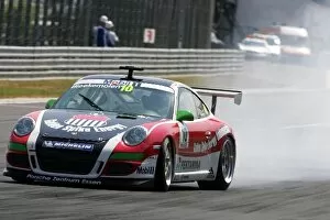 Porsche Supercup: Jeroen Bleekemolen spins out of the lead