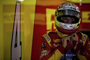 Images Dated 26th November 2016: Race One Feature Grid Portrait