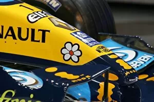 Nose Collection: Renault R26 Launch: Renault R26 front end detail
