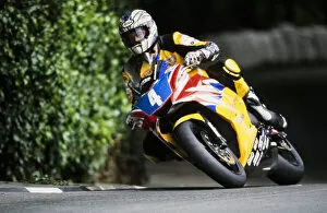Images Dated 24th May 2003: Road racing 2003: Isle of Man TT