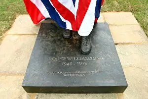 Images Dated 29th July 2003: Roger Williamson Memorial: The new memorial unveiled today at Donington by Tom Wheatcroft