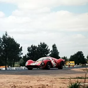 1960s Le Mans Gallery: W. Mairesse / Beurlys - Ferrari 330P4: 1967 LE MANS 24 HOURS
