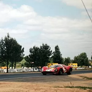 1960s Le Mans Gallery: W. Mairesse / Buerlys Ferrari 330 P4: 1967 LE MANS 24 HOURS